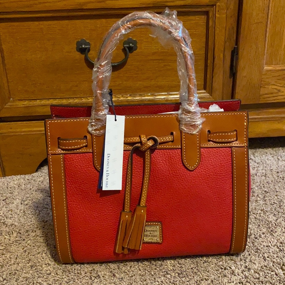 SOLD Brand new! Dooney and Bourke purse
